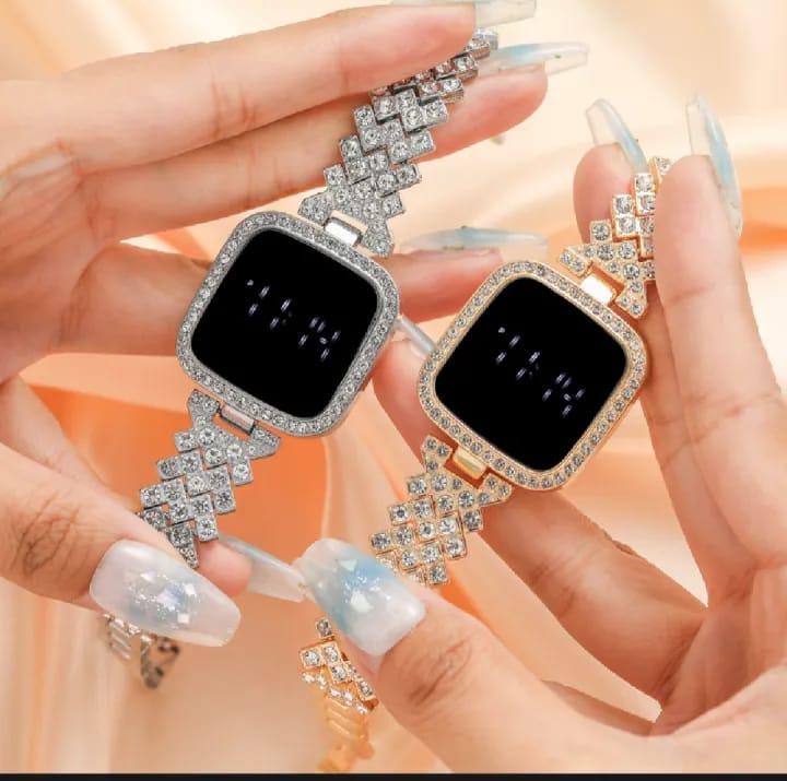 Women's Battery Operated, Water Resistant Watch