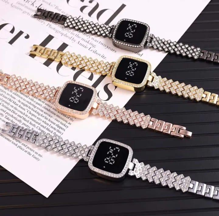 Women's Battery Operated, Water Resistant Watch
