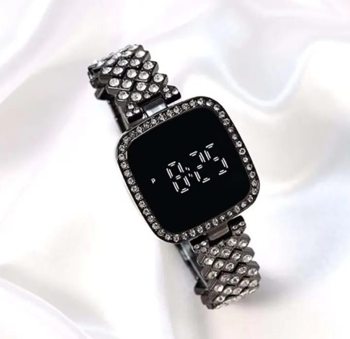 Women's Battery Operated, Water Resistant Watch